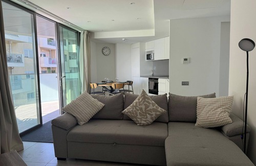 Gibraltar Apartment | "Brand New 1BR Pool & Jacuzzi Free Parking" Suite One