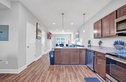 Clarksville Apartment | Brand New BluRoyal Townhome!