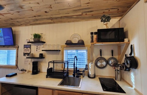 Trinidad Cabin | Brand new Cozy cabin/tiny home. Very cute, clean w/Senic views. Private & quiet