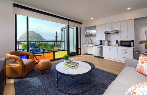 Morro Bay Condo | Brand New! Harbor View Suite with Sweeping Bay Views - ADA Accessible