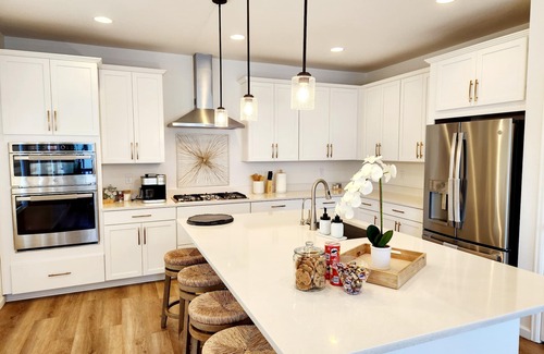 Castle Pines North House | Brand New House, 2 mins to i-25, Sleeps 10