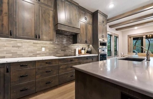 Tamarack Resort Cabin | !BRAND NEW LISTING! Stunning Cabin w/Private Dock, 5 Beds w/5.5 Bath, Hot Tub