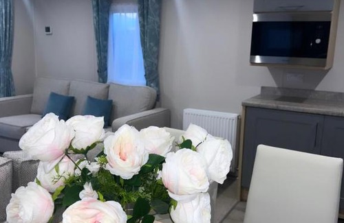 Brightlingsea Resort | Brand New Modern Holiday Home - Haven The Orchards Holiday Park