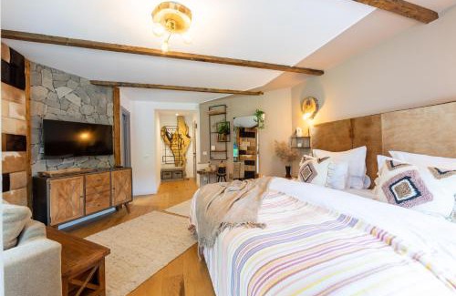 Bran Cabin | Bransilvania Fantasy Boutique Chalet - Adults Only