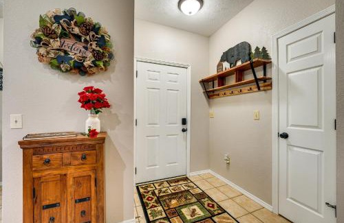 Branson West Apartment | Branson West Vacation Rental with Resort Amenities!