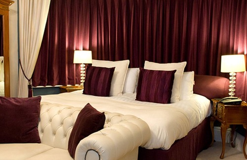 Norwich Hotel | Brasted's Lodge