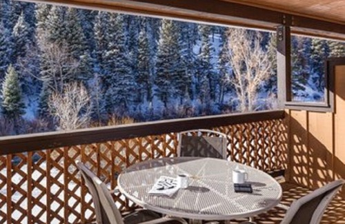 Red River Resort | Breathtaking in all directions!