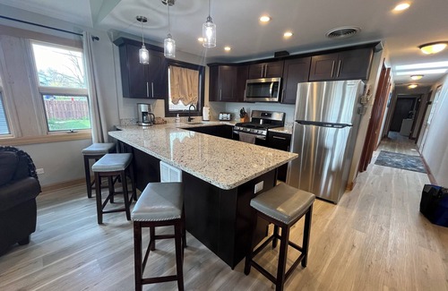 Wonder Lake House | Breathtaking Lakefront Cozy Home