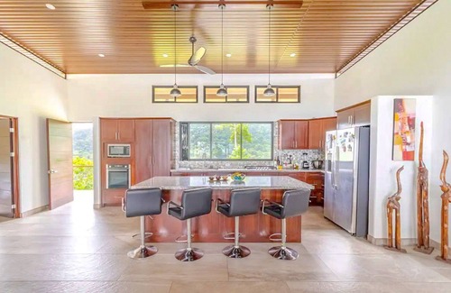 Ballena House | Breathtaking Ocean View House in the Jungle