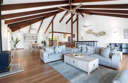 Point Arkwright House | Breathtaking Panoramic Ocean Views