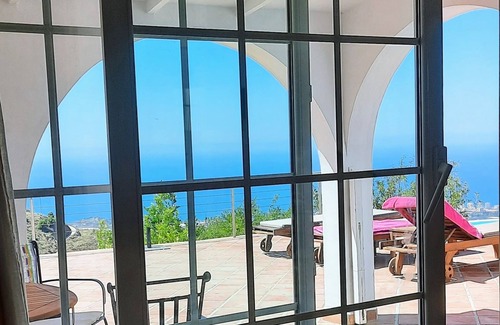 Sayalonga Villa | Breathtaking views of Torre del Mar bay and impressive mountain vistas