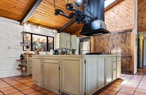 Three Rivers House | Breathtaking Views of National Park (10 minutes from Sequoia!)