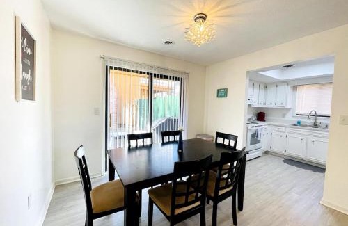 Crescent Beach House | Breeze away beach cottage North Myrtle Beach