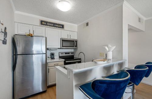 Rocky Point House | Breezy Balcony Mesmerizing Views from Balcony