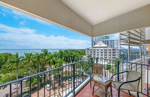 Darwin City Centre Apartment | Breezy Harbourfront Resort with Seaviews and Pool