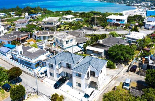 Kadena-cho Villa | Bremen House ~ブレーメンハウス~