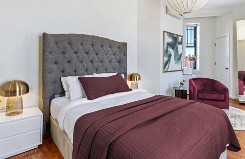 Downtown Baltimore Hotel | Brexton Hotel | Touchless Gorgeous Studio