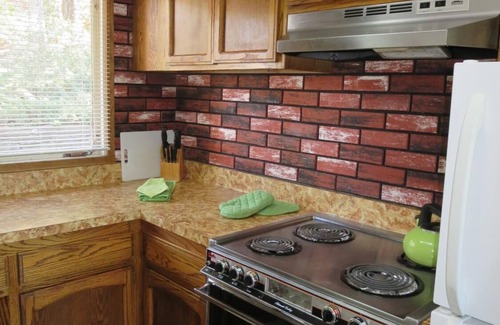 Redding Hotel | Bridge Bay Lodge at Shasta Lake