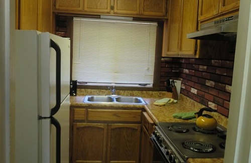 Redding Hotel | Bridge Bay Lodge at Shasta Lake