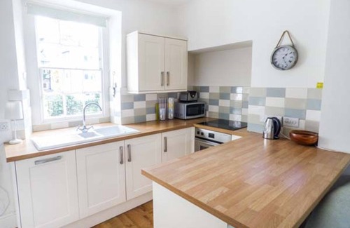 Ingleton House | BRIDGE END COTTAGE, pet friendly, with open fire in Ingleton