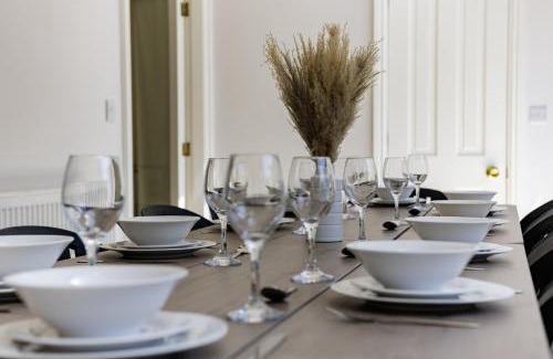 Gargrave House | Bridge House Hot Tub Retreat - Kettlewell