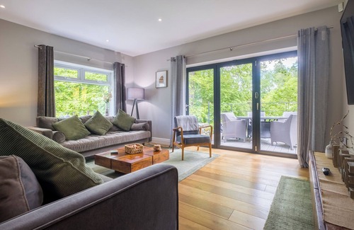 Skelwith Bridge Cottage | BRIDGE HOWE, luxury holiday cottage, with a garden in Ambleside