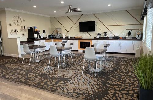 Fremont Hotel | BridgePointe Advantage by BPhotels