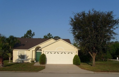 Bridgewater Crossing House | Bridgewater Lakes 3 Bedroom Villa by Redawning