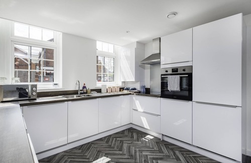 Worksop Apartment | Bright 2bed Apartment in Worksop