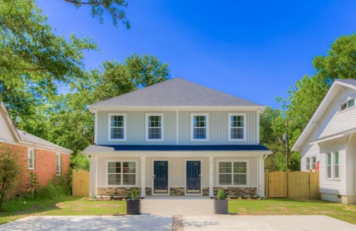 Columbia Apartment | Bright 4BD w King Beds near DWTN Columbia