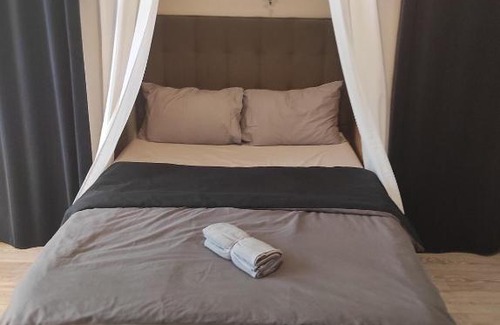 Cranbrook House | Bright & Airy Spacious Double Room