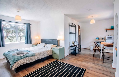 Walberswick Cabin | BRIGHT AND CHARMING STUDIO IN WALBERSWICK