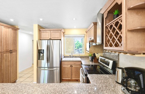 Townsend House | Bright and cozy 3BD/2.5BA in San Jose!