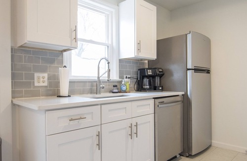 Parma Heights House | Bright and Cozy Parma Heights Home