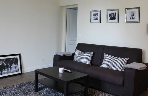 Val de Briey Apartment | "Bright Apartment in Central Briey – Near Lake, Shops & Le Corbusier Site"
