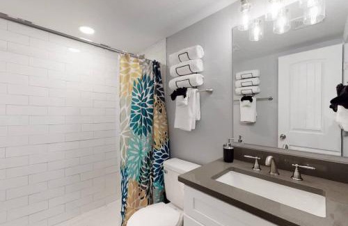 Dupont House | Bright basement unit with large yard and sunroom