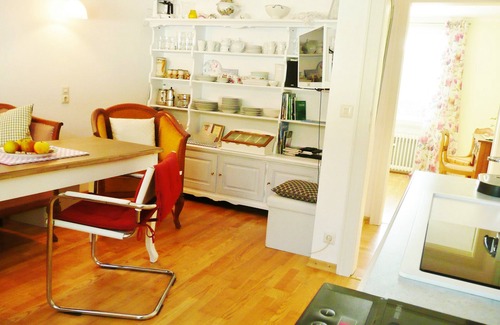 Reppenstedt Apartment | Bright, beautiful and modern furnishings. quiet 3 room apartment, Carp. u.Garten