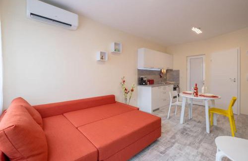 Sofia Apartment | Bright & Chic Parkside Apartment