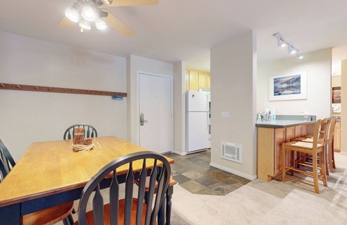 Mammoth Lakes Condo | Bright Corner Unit, Forested & Quiet Location. Awesome Complex Amenities