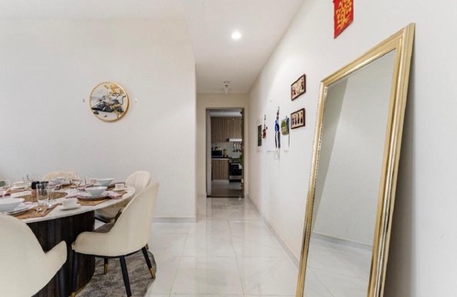 Jadaf Apartment | Bright & Cozy, Near Metro & Downtown, Pool, Gym