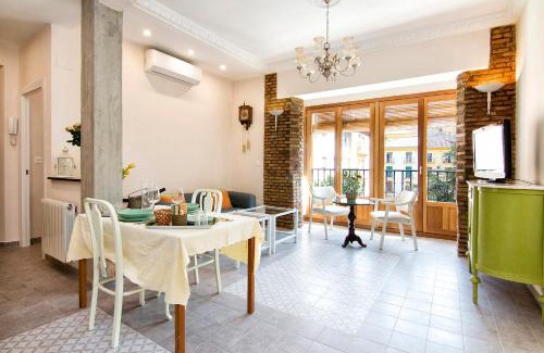 Figares Apartment | Bright & Elegant City Centre 3 bedroom Apartment