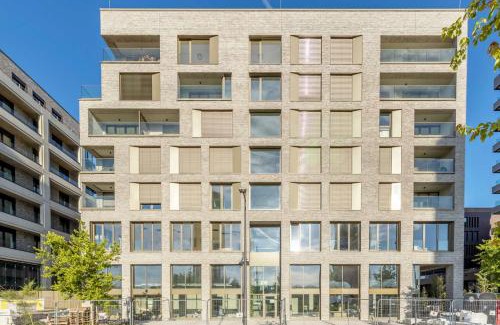 Sanem Apartment | Bright Flat with Balcony & Comfort
