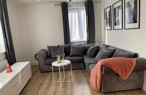 South Woodham Ferrers Apartment | Bright- Self Check-In -Great Area close to South Woodham Ferrers station