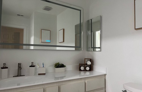 Edenvale Condo | Bright Spacious Tree Lined Condo