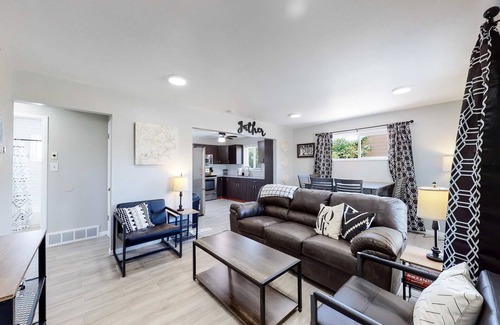 Twin Lakes Apartment | Bright & Spacious Upper Unit with Two Bedrooms in Denver