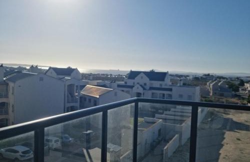 Mykonos Apartment | Bright & Stylish Seaside Getaway