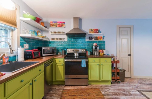 Matthews Cottage | Bring out the BOHO in you! Check out the reviews