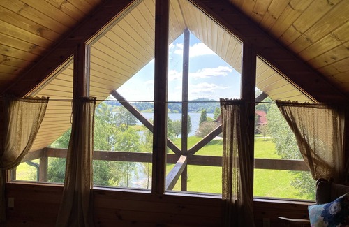 Sevierville Cabin | Bring the boat! 2 bedroom cabin on Flat Creek on Douglas Lake with lake access