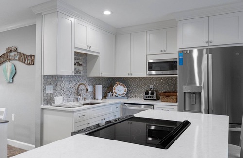 Springs at Kings Bay Condo | Bring your own boat l Waterfront with dock l Sleeps 9