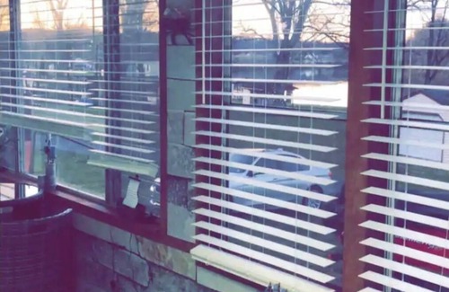 Martinsburg Cottage | Bring Your Own Boat - Meticulously restored house on the Potomac River